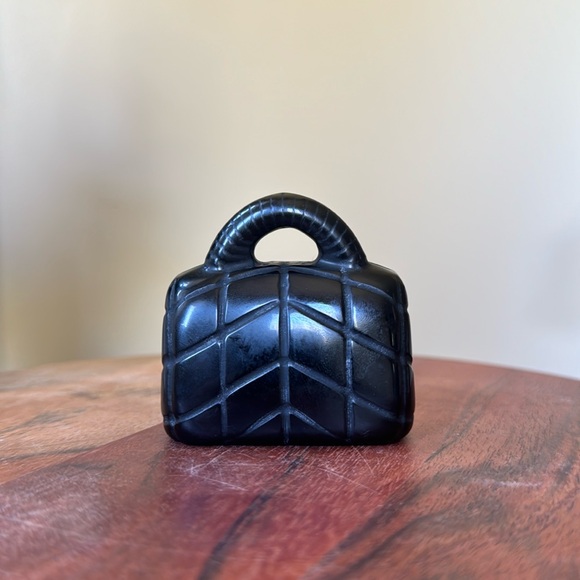 Fashion Stone Crystal Carved Purse - Picture 4 of 5